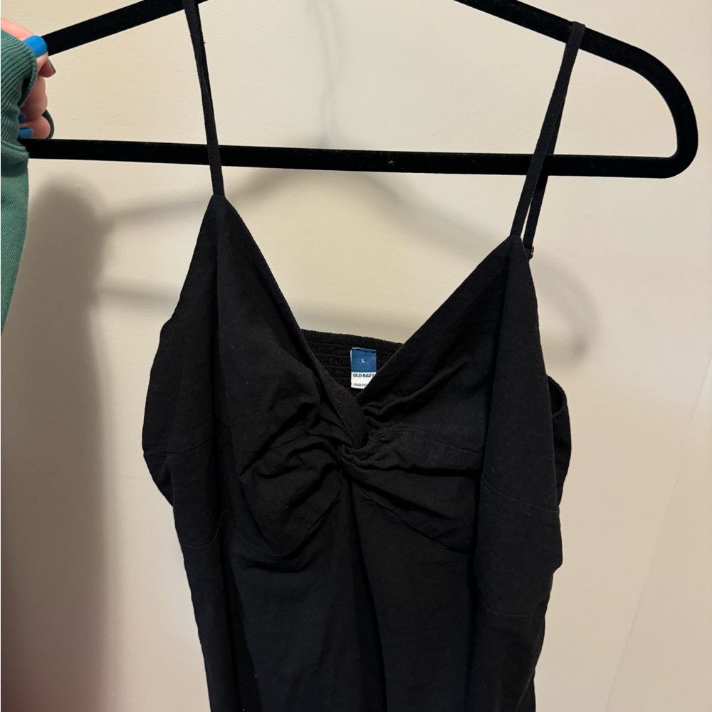 super cute top. never worn!